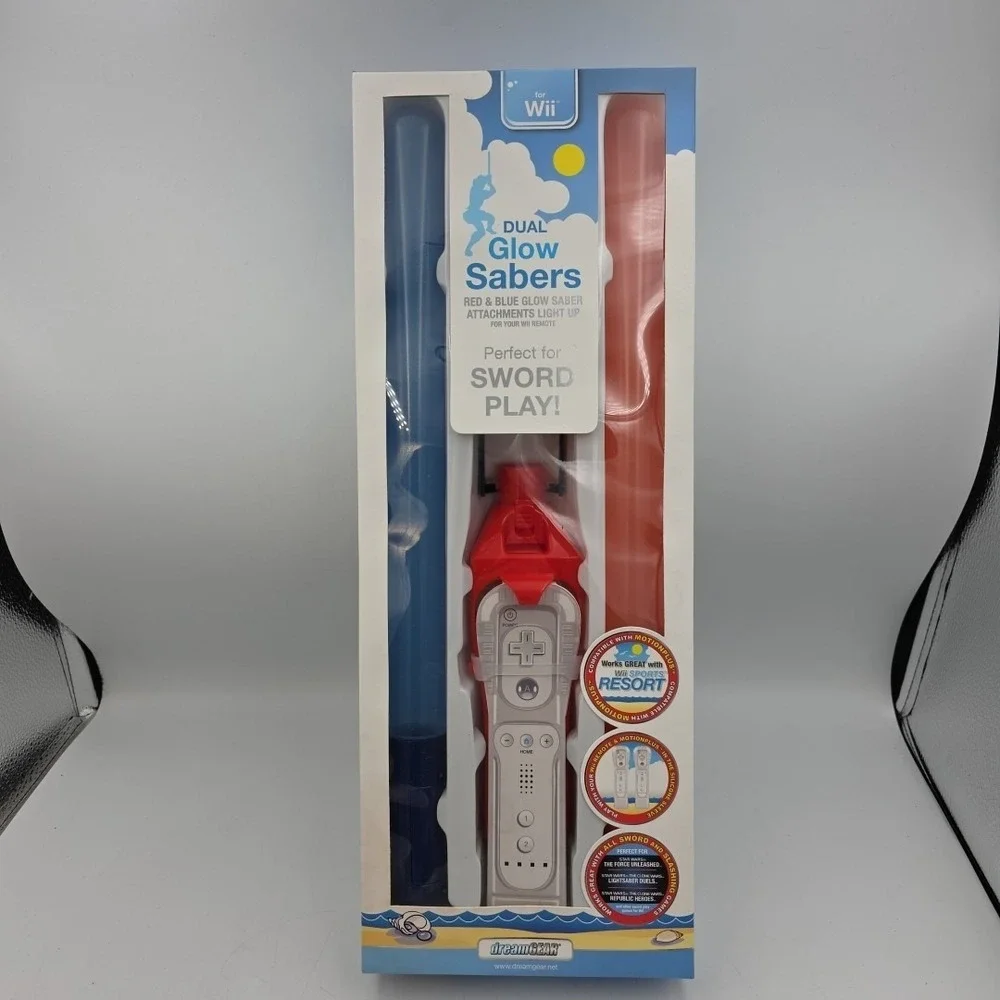 DUAL GLOW SABERS RED & BLUE FOR WII BY DREAMGEAR BRAND NEW